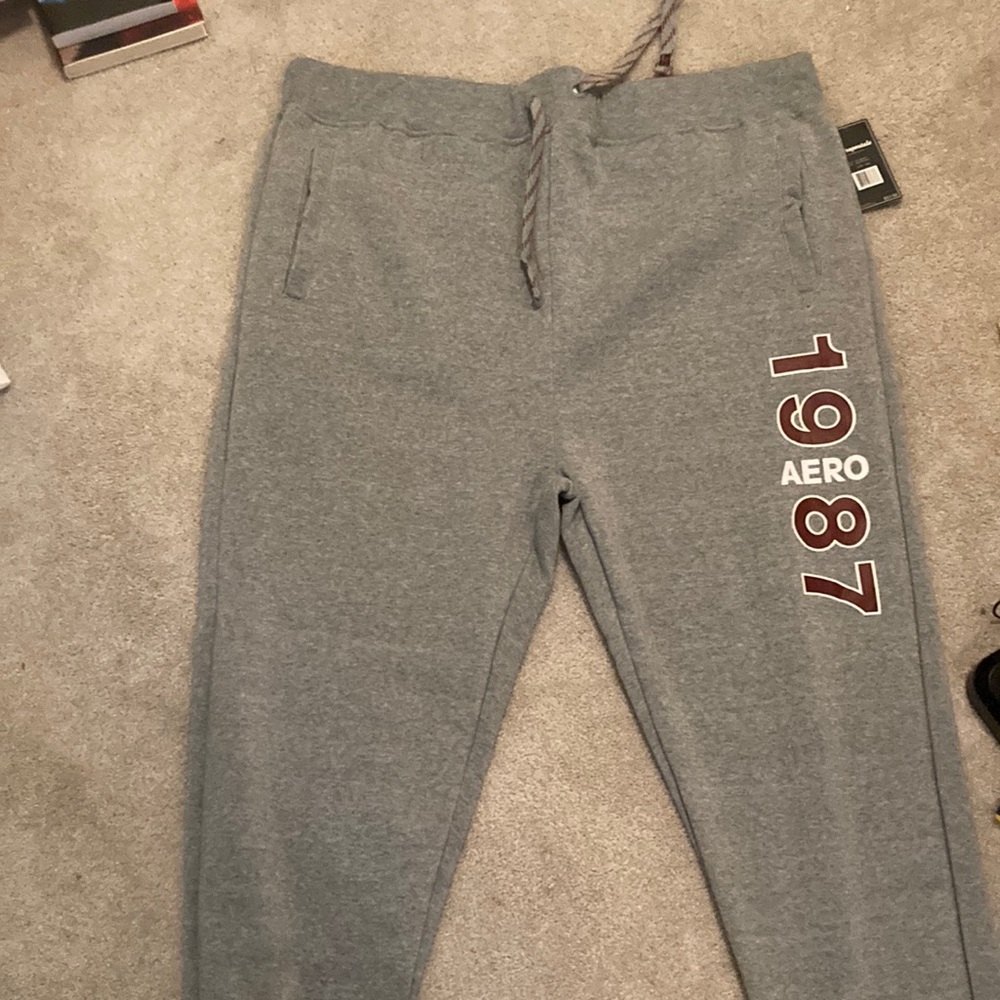 Aéropostale joggers